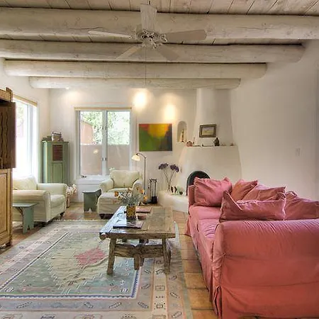 Old Trail Contemporary Two-bedroom Holiday Holiday home