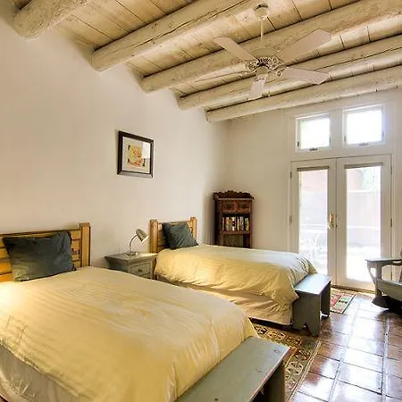 Old Trail Contemporary Two-bedroom Holiday Holiday home